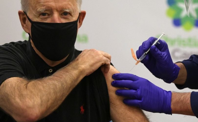 Katër Herë Vaxxed Biden Kap COVID